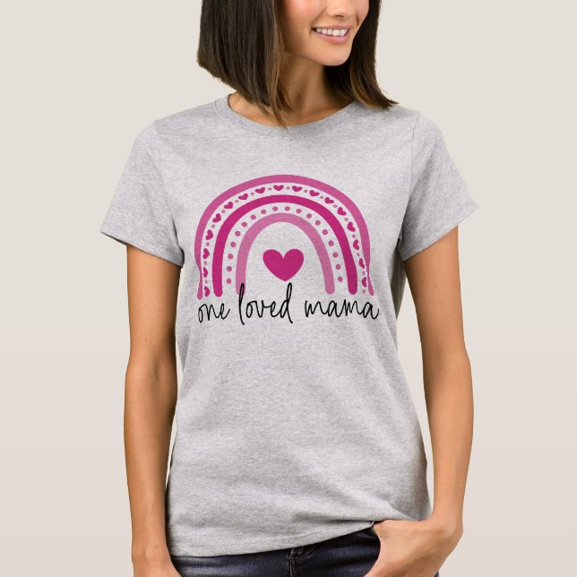 T-shirt Coeur rose Arc-en-ciel Une maman aimée (Devant)