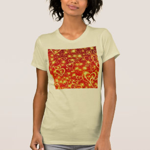 T-shirt Coeurs dorés jaunes sur l'Arrière - plan rouge
