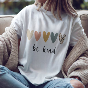 T-Shirt Cœurs Multicolores "Sois Gentil"
