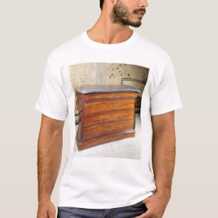 T-shirt Coffre des tiroirs, période de Louis-Philippe
