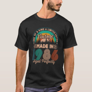 T-shirt Conception de cadeau drôle de 40 ans 1986 pour né