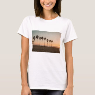 T-shirt Conception de plage sauvage californienne