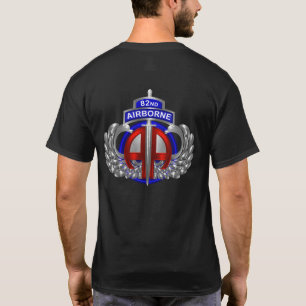 T-shirt Conception de poignard cool de la 82e division aér