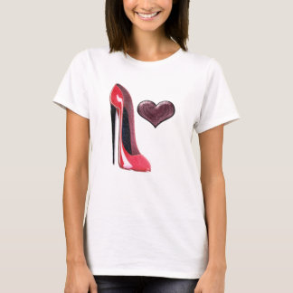 T-shirt Conception stylet rouge de chaussure et de coeur