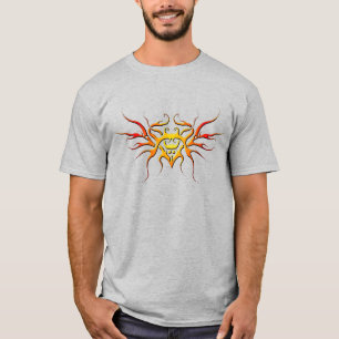 T-shirt Conception tribale du coeur ailé - rouge