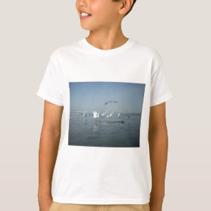 T-shirt Corneille noire et grues blanches : un contraste d