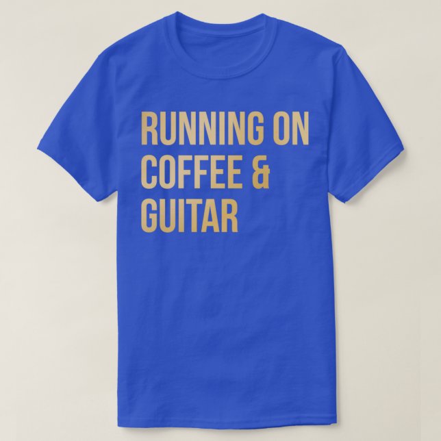 T-shirt Courir Sur Café Et Guitare Dans Un Capot De Pullov (Design devant)