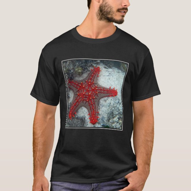 T-shirt Couronne des étoiles de mer d'épines sur le récif (Devant)