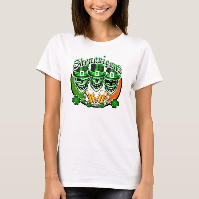 T-shirt Crânes de Leprechaun irlandais riant : Shenanigans (Devant)