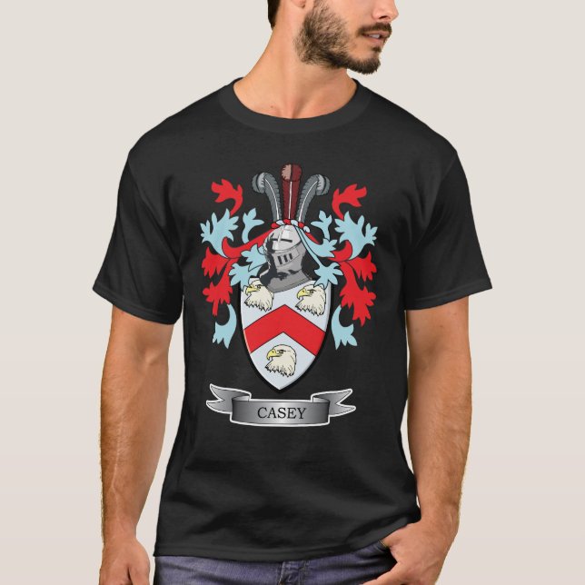T-shirt Crête de famille de Casey et manteau des bras (Devant)