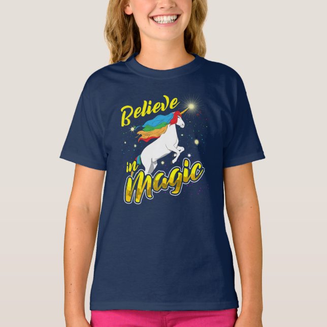 T-shirt Croire en la licorne magique moderne jeu graphique (Devant)