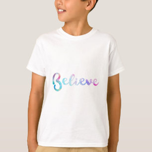 T-shirt Croire la typographie de l'aquarelle