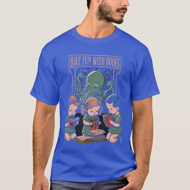 T-shirt Cthulhu Necronomicon Fun With Books Cosmic Horror  (Devant)