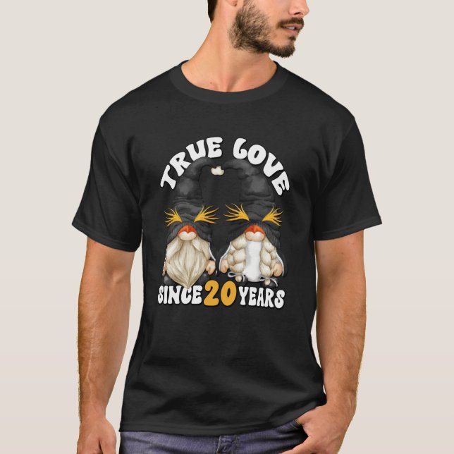 T-shirt Cute 20th Wedding Anniversary Gnomes For Penguin M (Devant)