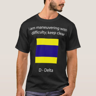T-shirt D Delta Je manoeuvre avec difficulté pour garder n