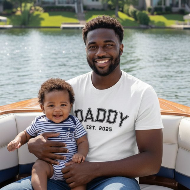 T-shirt Dad Established Bold Black Name Year New Dad Gift (Créateur téléchargé)
