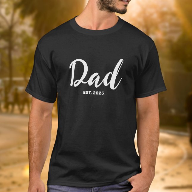 T-shirt Dad Established New Dad Gift  (Créateur téléchargé)