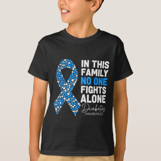 T-shirt Dans cette famille, lutte seule contre la sensibil