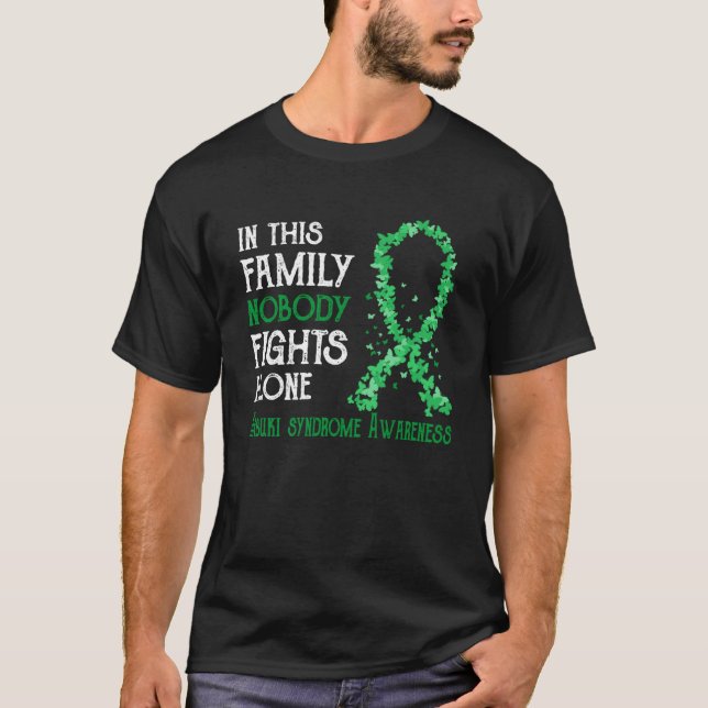 T-shirt Dans cette famille personne ne combat seul syndrom (Devant)