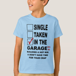 T-SHIRT DANS LE GARAGE (AVEC LE PAPA) CONSTRUISANT UN HOT