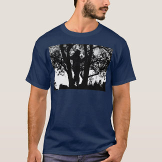 T-shirt dans les arbres