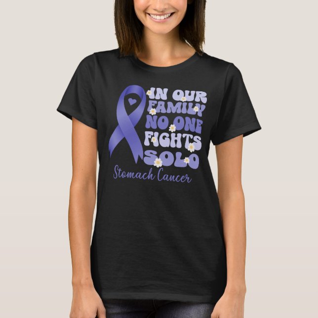 T-shirt dans notre famille, personne ne combat le cancer d (Devant)