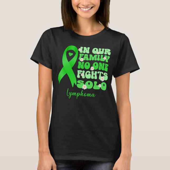 T-shirt dans notre famille personne ne se bat contre le ca (Devant)