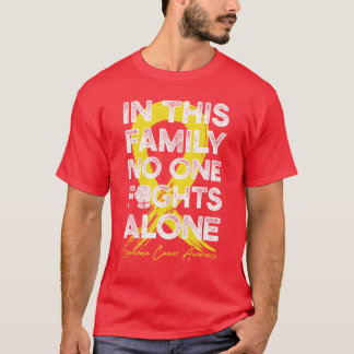 T-shirt Dans sa famille, personne ne combat seul contre le