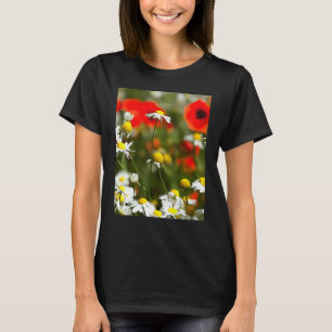T-shirt Dans un champ de pavots être une peinture acryliqu