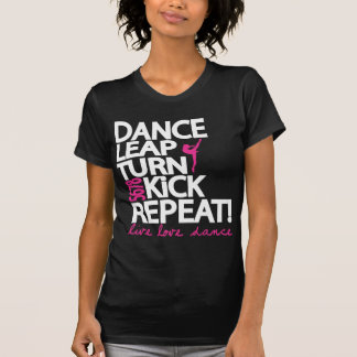 T-shirt Danseur de répétition de coup-de-pied de tour de