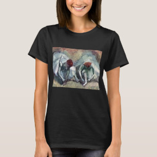 T-shirt Danseuses lacant leurs chaussures par Edgar Degas
