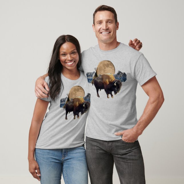 T-shirt d'art faunique Buffalo, Moon & Tipi (Unisexe)