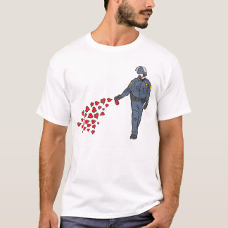 T-shirt de cannette de fil de spray au poivre