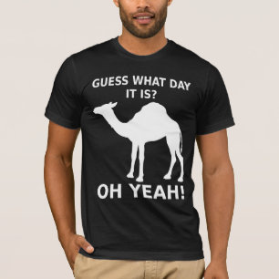 T-shirt de chameau de journée en milieu de semain