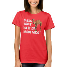 T-shirt de chameau de journée en milieu de semaine