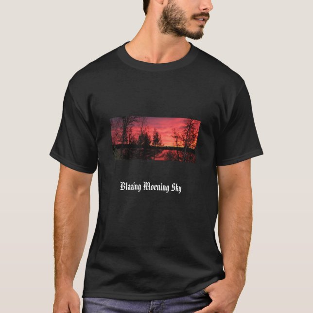 T-shirt de flambage de ciel de matin (Devant)