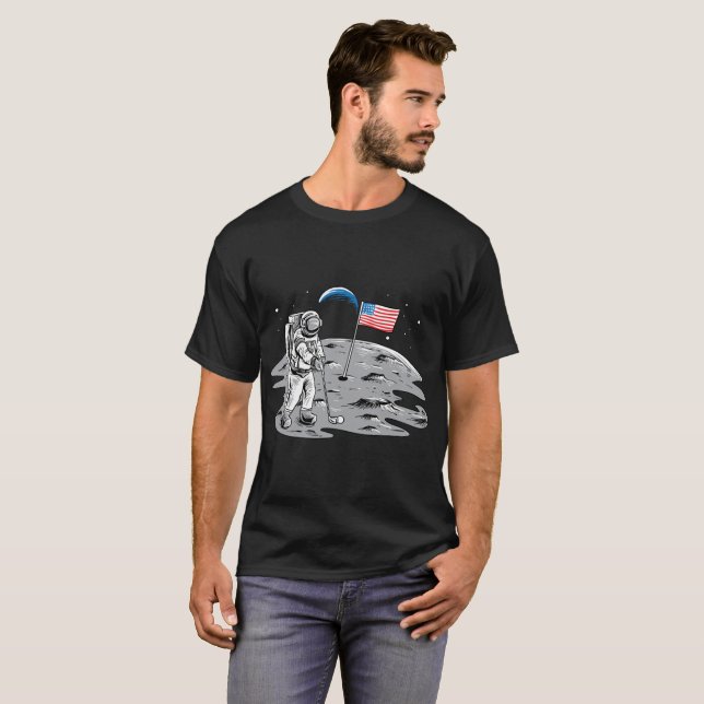T-shirt de lune de drapeau de golf d'astronaute 4 (Devant entier)