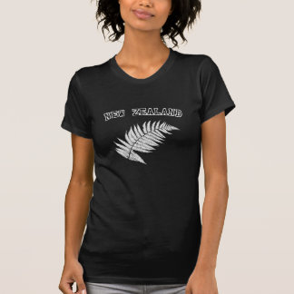 T-shirt de noir de fougère argentée de la Nouvelle