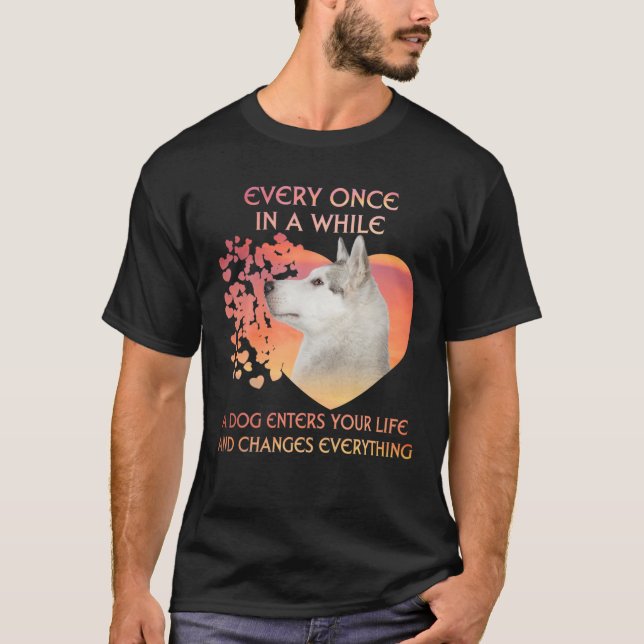 T-shirt De Temps En Temps Un Husky Sibérien Vous Entre (Devant)