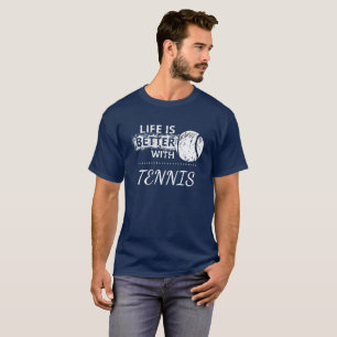 T-shirt de tennis d'amour avec de la balle de