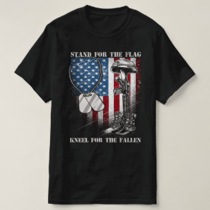 T-shirt debout pour le genou du drapeau pour les anciens c