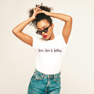 T-shirt "Dentelle, amour et lattes" Cosy & élégant