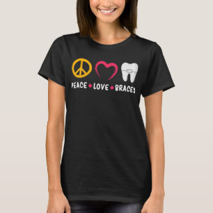 T-shirt Dentiste Funny Orthodontiste Paix L'Amour Brève