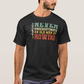 T-shirt Des Hommes Roulent Un Vieux Homme À L'Équipage De 