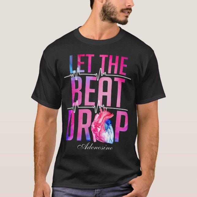 T-shirt Des Infirmières Amusantes Permettent À La Bataille (Devant)