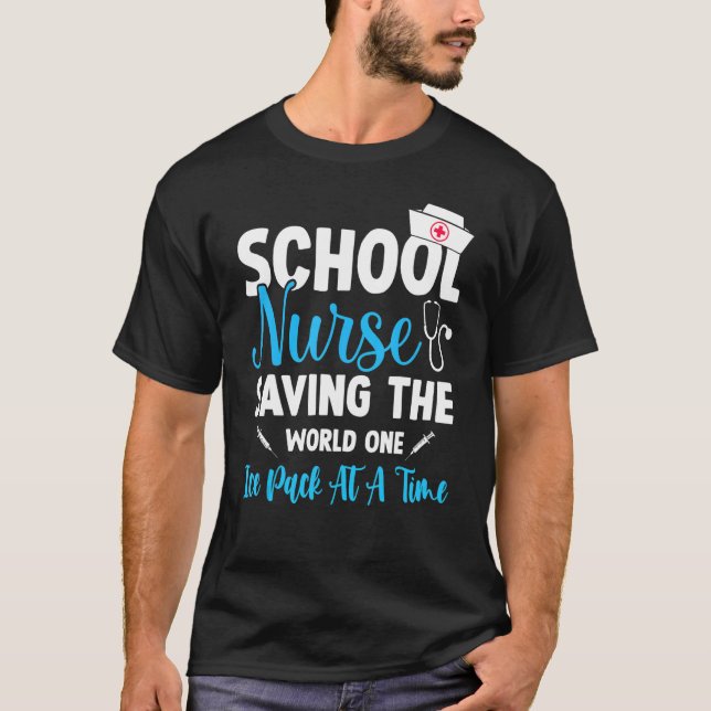 T-shirt Des Infirmières Sauvons Le Monde Un Pack De Glace  (Devant)