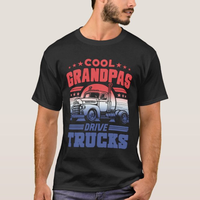T-shirt Design audacieux célébrant les grands-pas qui cond (Devant)