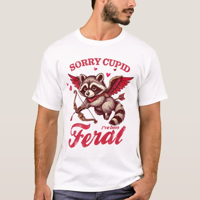 T-shirt "Désolé Cupidon, j'ai été férié" Raccoon (Devant)