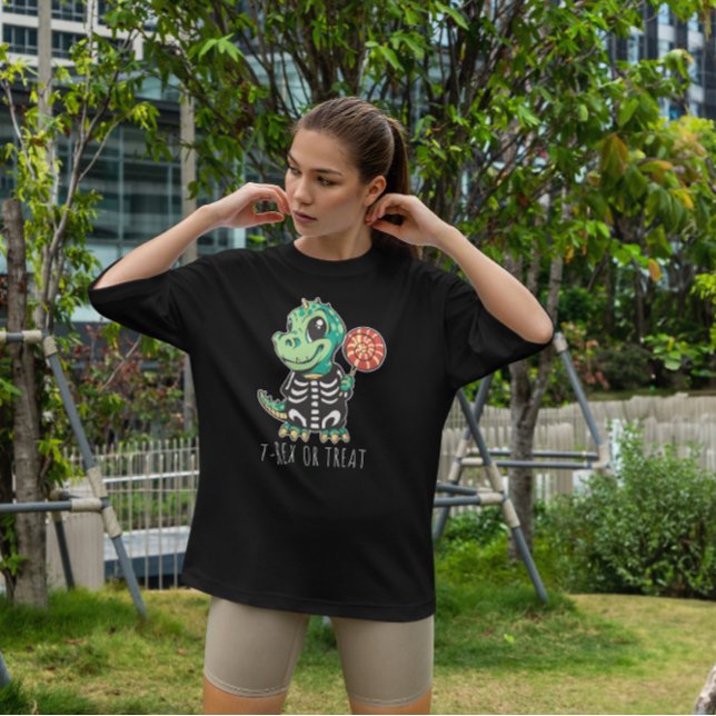 T-shirt Dinosaure Cute En Costume (Créateur téléchargé)