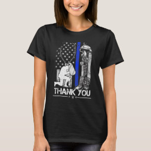 T-shirt Distants Jour commémoratif Drapeau Bots militaires